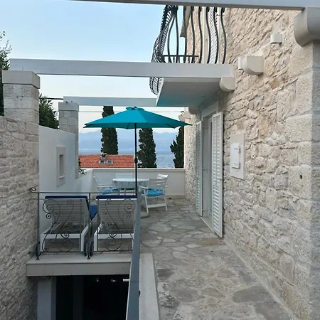 House Carmen Apartment *